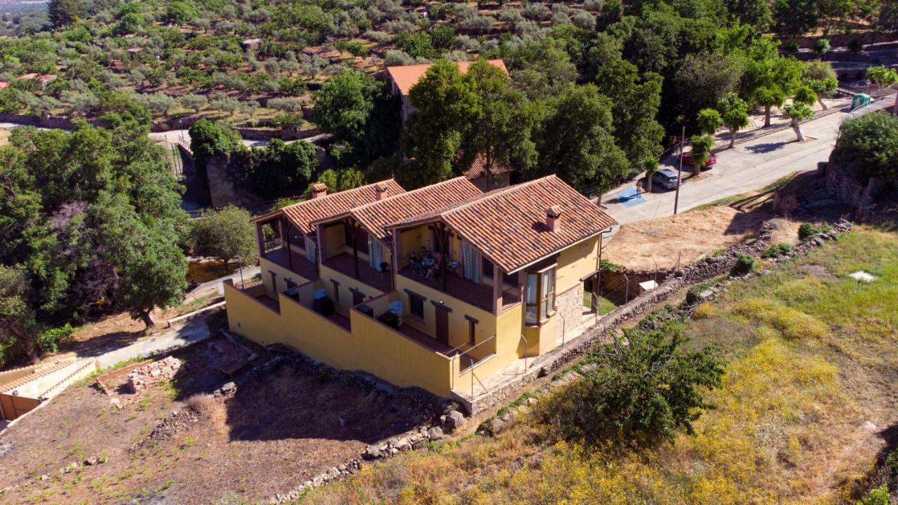 Casas Rurales Acebuche, Descubre el Otoño Mágico en el Valle de Ambroz Casas del Monte Exterior foto